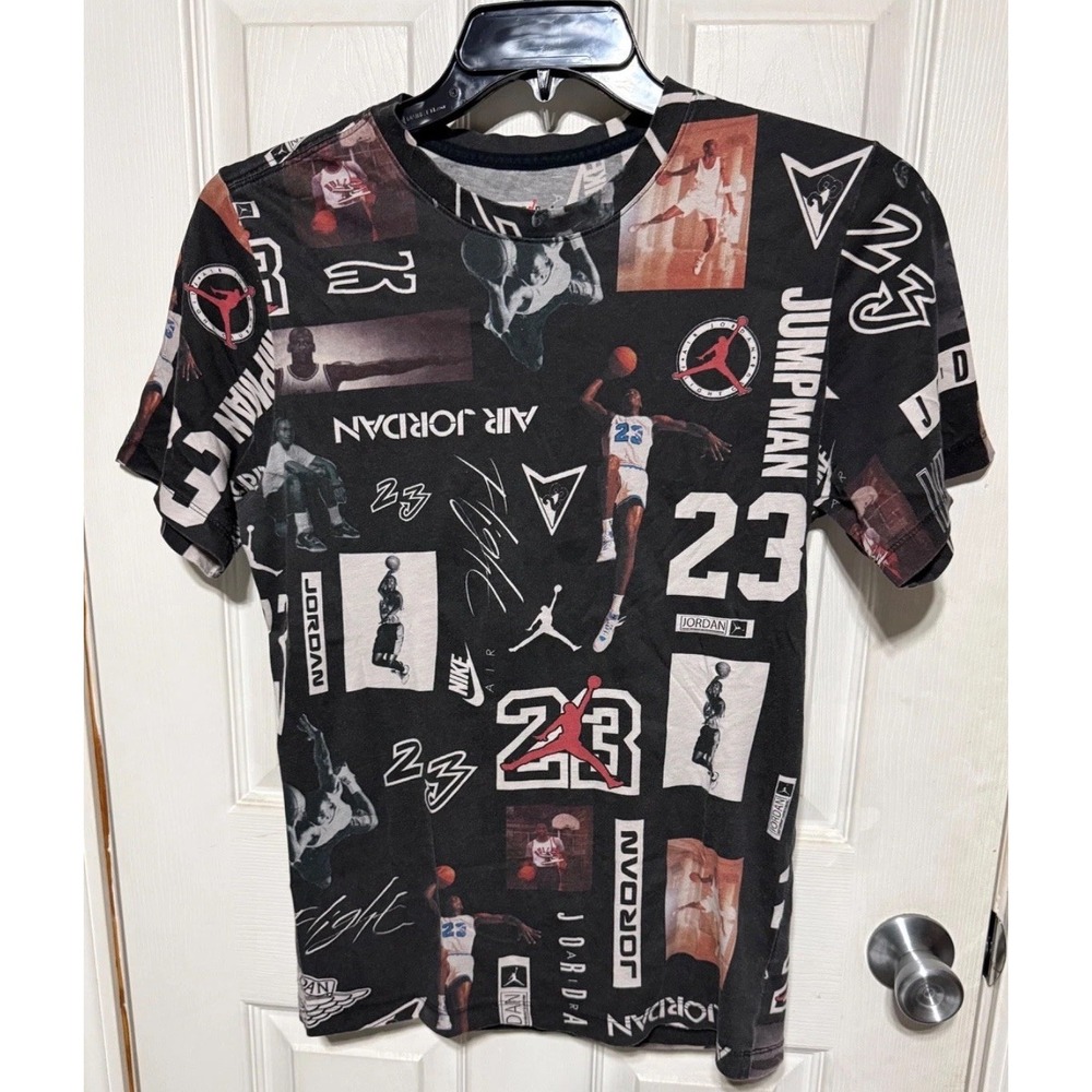 Jordan Brand Photo Collage T-Shirt Mens Small Black Jumpman 23